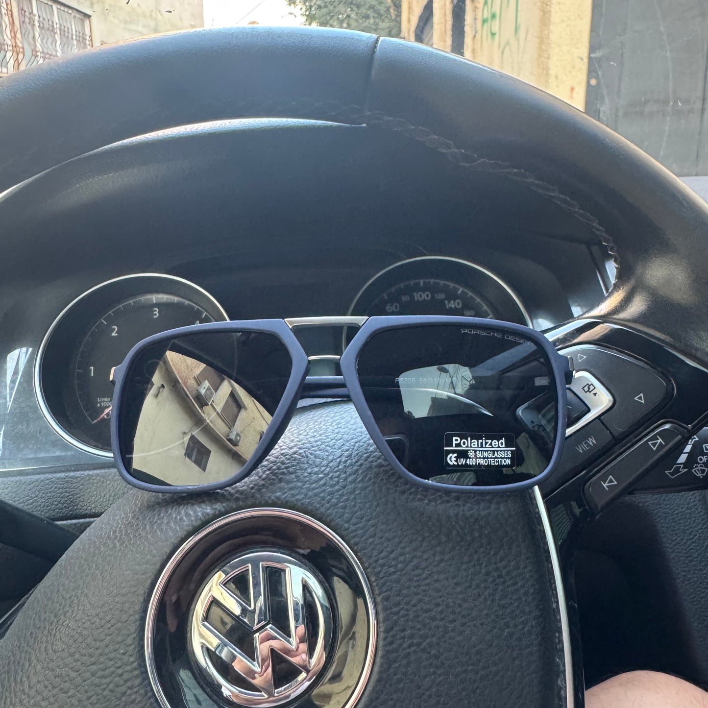 Lunettes POLARISÉ porshe design (autorisation d’ouverture accordée)