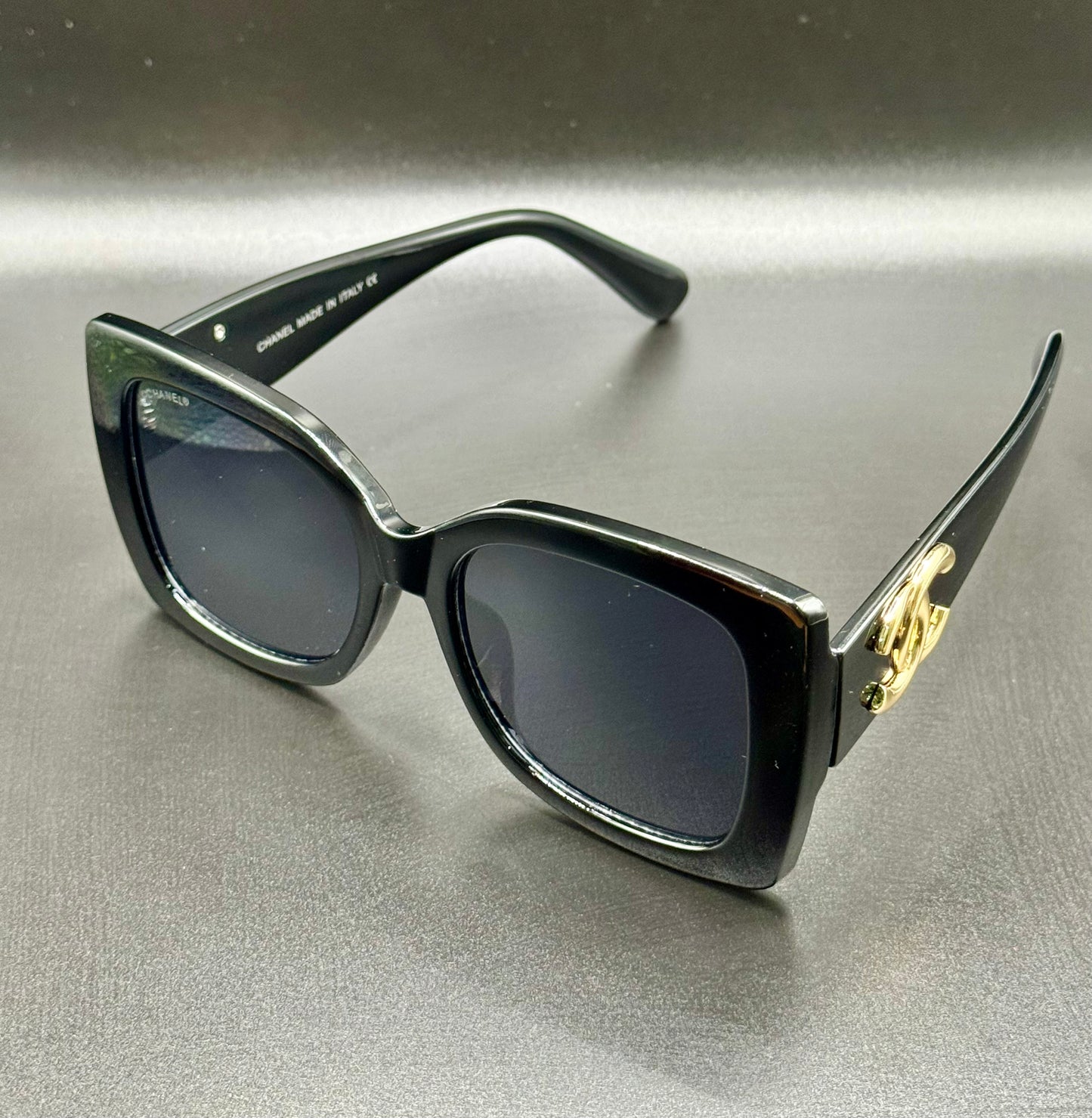 Lunette de soleil CHA (AUTORISATION OUVERTURE ACCORDÉE)
