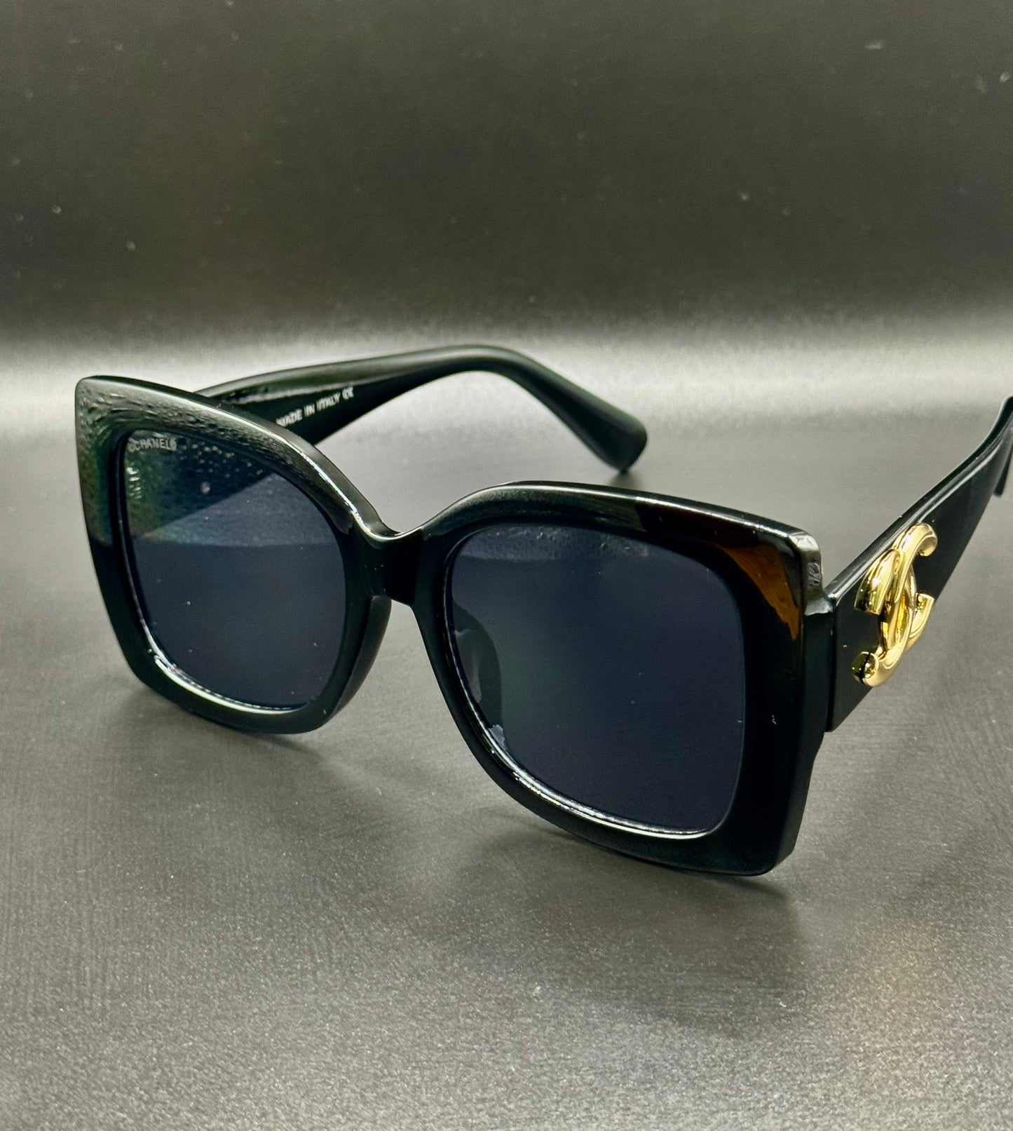 Lunette de soleil CHA (AUTORISATION OUVERTURE ACCORDÉE)