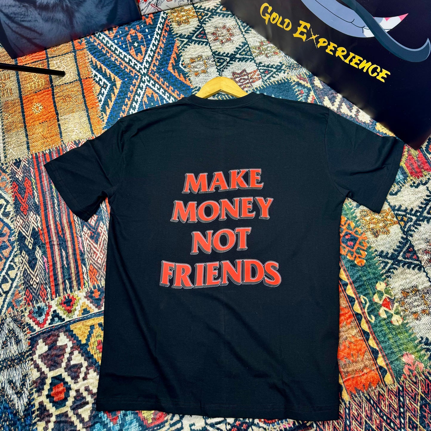 T-shirt MAKE MONEY by gold experience