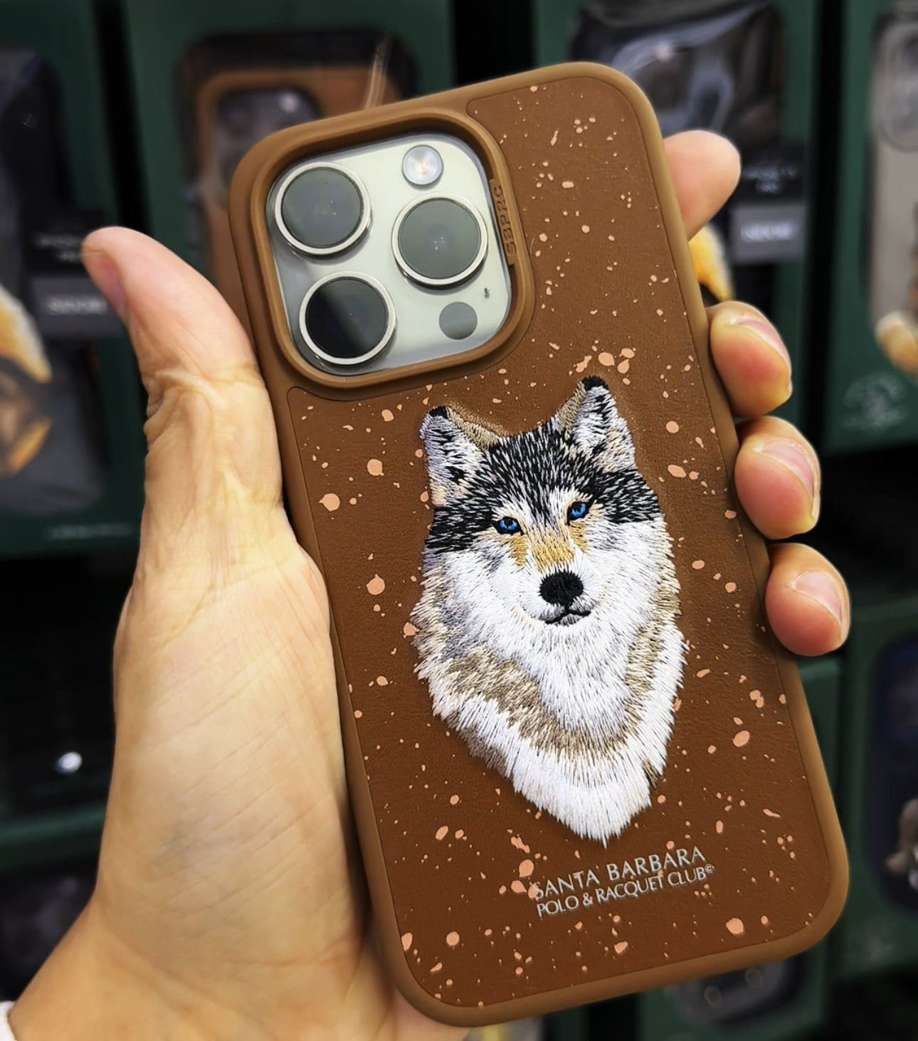 iPhone Anti-Choque brodé Wolf Santa Barbara