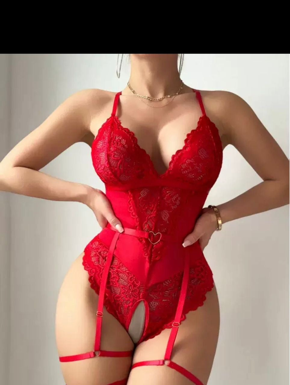Ensemble femmes RED ( autorisation d’ouverture)