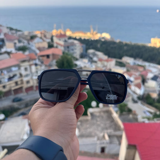 Lunettes POLARISÉ porshe design (autorisation d’ouverture accordée)