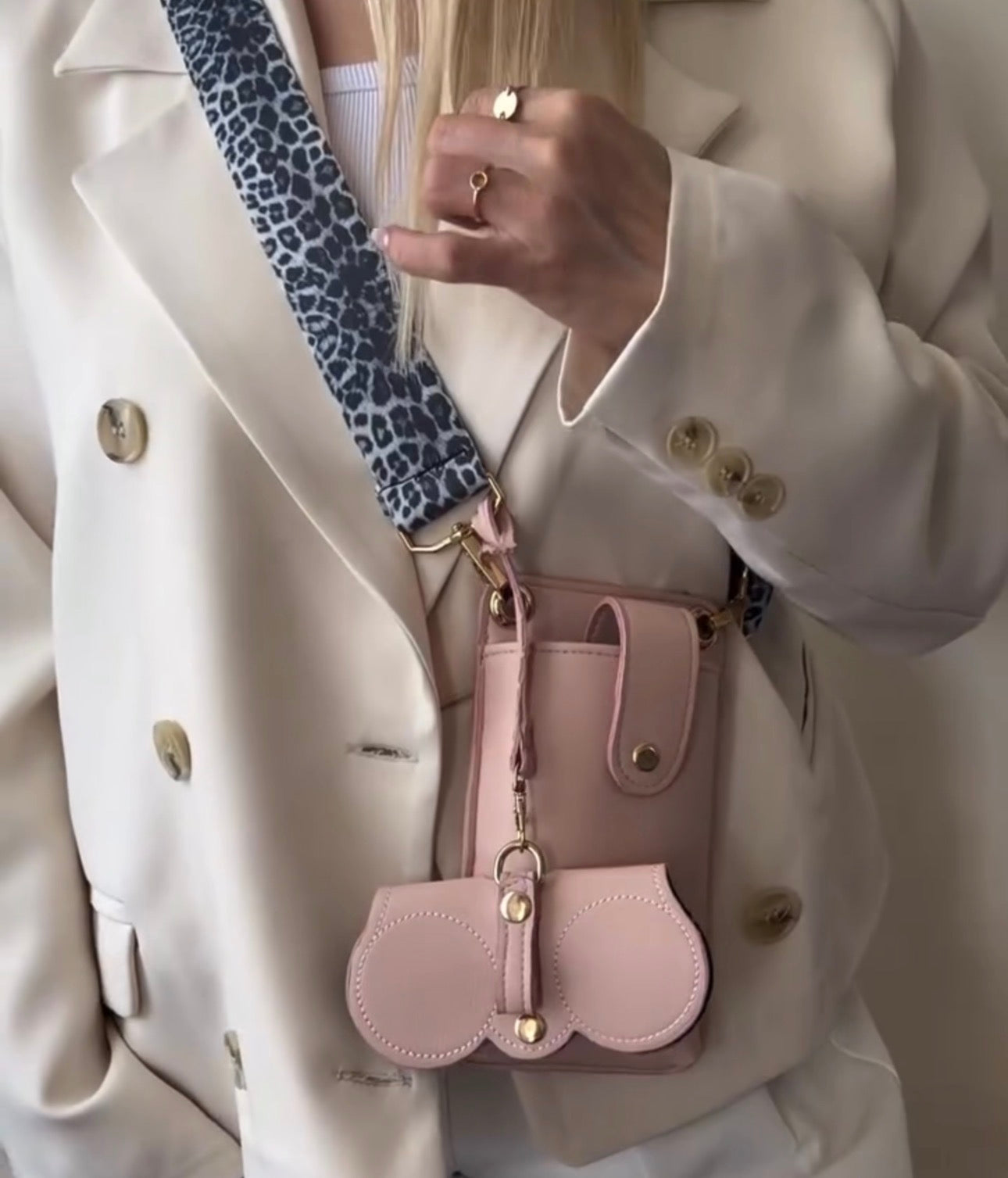 Le mini Sac 2en1 chic et élégant ( autorisation d’ouverture)