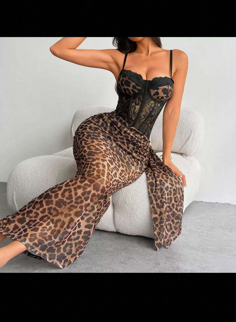 Robes en dentelle slim fit ( autorisation d’ouverture)