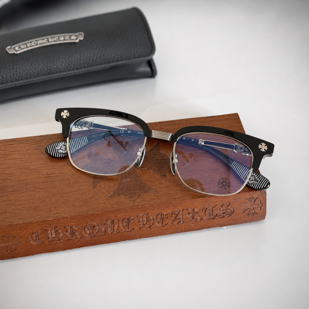 Lunette CH CLUBMASTER (autorisation d’ouverture ) fb